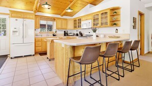 Cabin, Multiple Beds, Patio, Mountain View (2310) | Private kitchen | Coffee/tea maker - THE CUB House#2310 (Big Bear Lake)