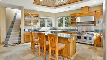 Cabin, Multiple Beds, Hot Tub, Mountain View (2178) | Private kitchen | Coffee/tea maker