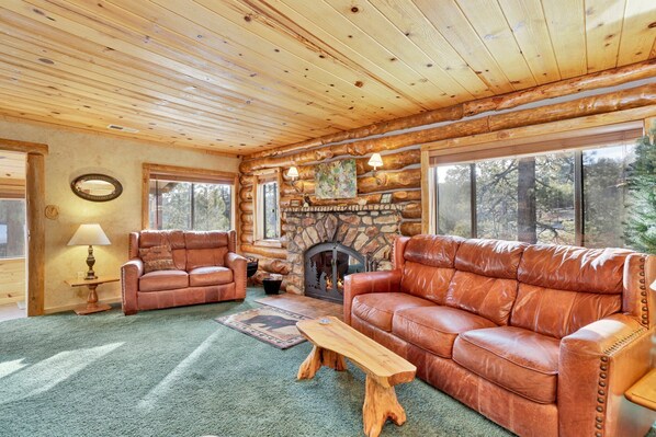 House, Multiple Beds, Patio, Mountain View (1864) | Living area | Fireplace