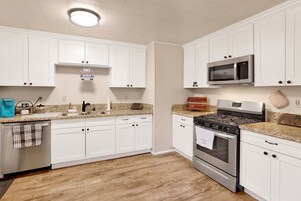 Cabaña, varias camas, patio, vistas a la montaña (2277) | Cocina privada | Cafetera o tetera