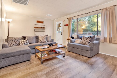 Robinhood Chalet #2277