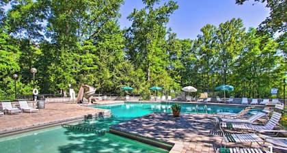 Gatlinburg Condo 2 bedroom 2 Bath, Chalet Village just minutes from Downtown