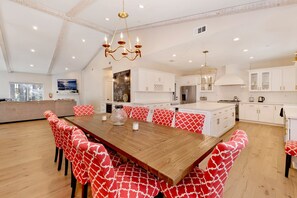 Hytte, flere senger, spabadekar, fjellutsikt (2018) | Eget kjøkken | Kaffetrakter/tekoker