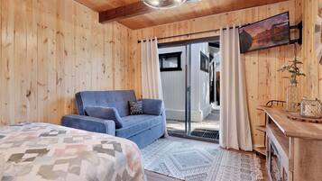 Cabin, Multiple Beds, Patio, Mountain View (2144) | 2 bedrooms, individually decorated, individually furnished, bed sheets