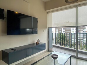 Apartment, 2 Bedrooms (709) | Living area | Smart TV - Black By Wynwood House (Lima)