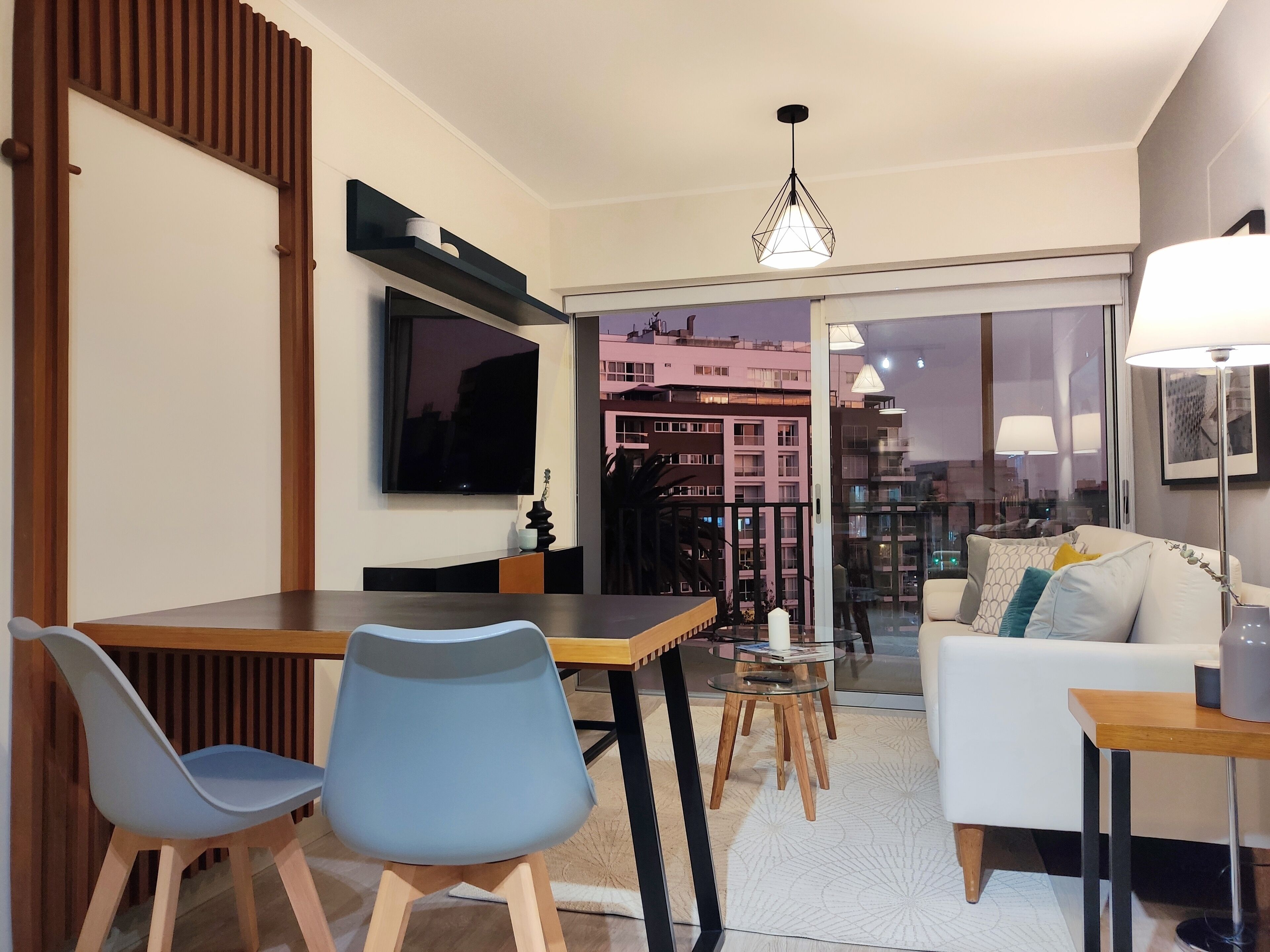 Apartamento, 2 quartos (609) | Área de estar | Smart TV