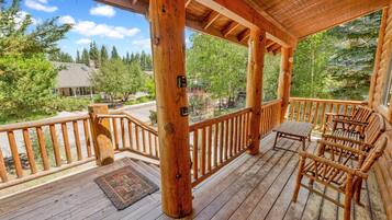 Cabin, Multiple Beds, Hot Tub, Mountain View (1986) | View from room