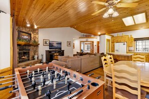 Cabin, Multiple Beds, Hot Tub, Mountain View (1986) | Games room - Little Cubs Cabin #1986 (Big Bear Lake)