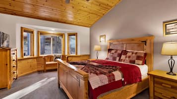 Cabin, Multiple Beds, Hot Tub, Mountain View (1986) | 3 bedrooms, individually decorated, individually furnished, bed sheets