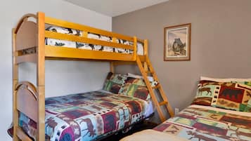 Huisje, meerdere bedden, hot tub, uitzicht op bergen (1986) | 3 slaapkamers, individueel gedecoreerd, individueel gemeubileerd