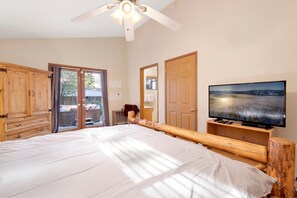 Cabin, Multiple Beds, Patio, Mountain View (2161) | 2 bedrooms, individually decorated, individually furnished, free WiFi