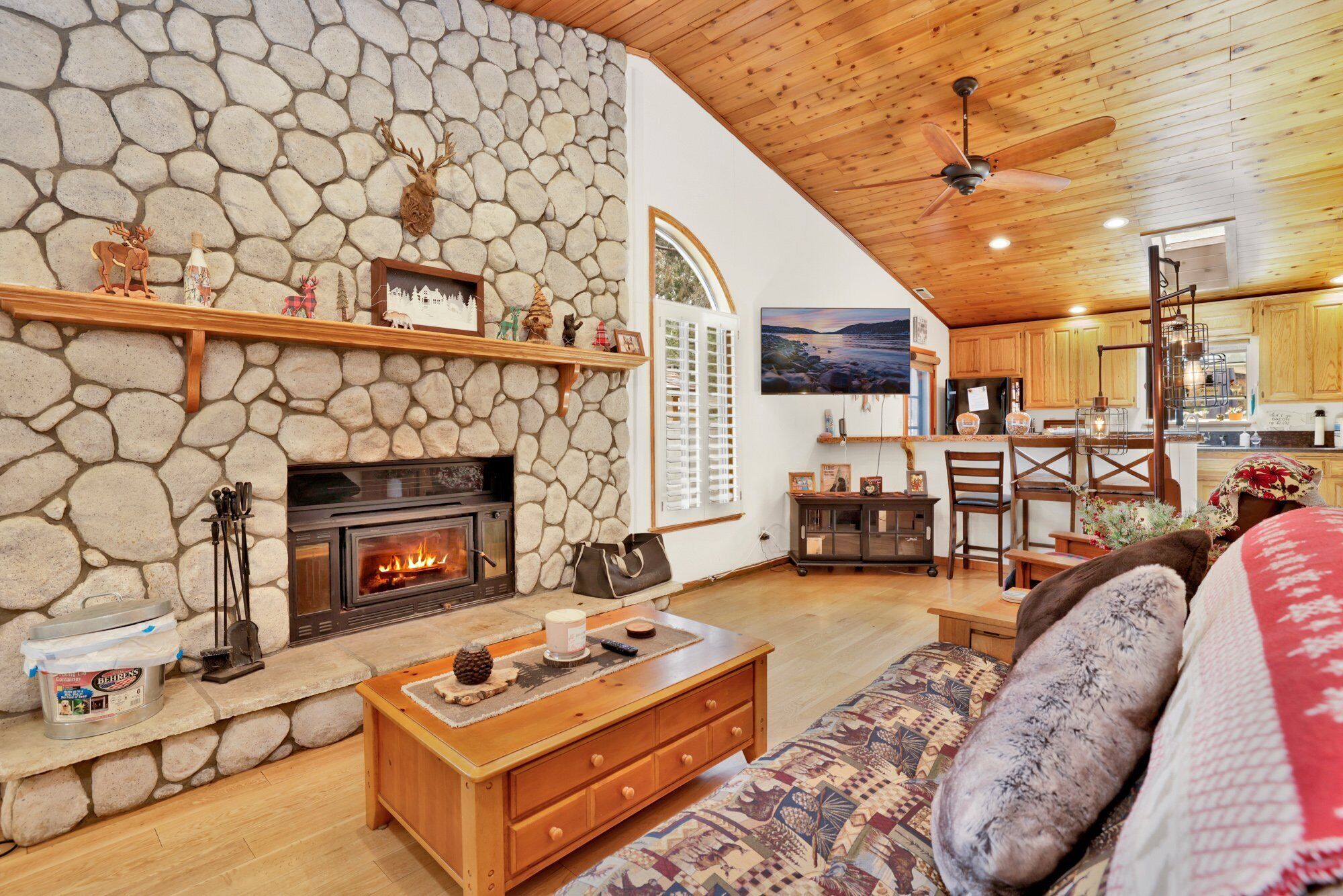 Cabin, Multiple Beds, Patio, Mountain View (2329) | Living area