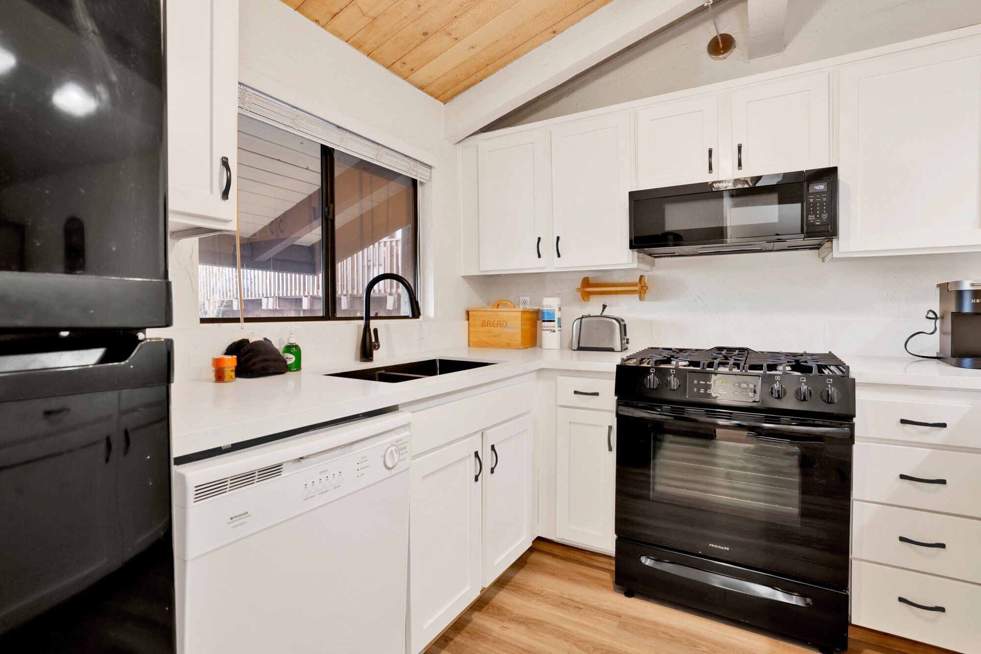 Condo, Berbilang Katil, Patio, Mountain View (2354) | Dapur peribadi | Pembancuh kopi/teh 