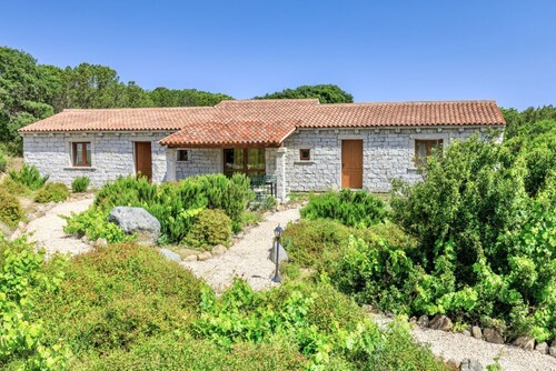 Stazzi di Gallura Mare di Ginepri is a small village in the green heart of Badesi, a locality in the north of Sardinia overlooking the Gulf of Asinara and surrounded by the hills of Gallura. Immersed in the Parco Naturalistico SIC Foci del Coghinas Natur