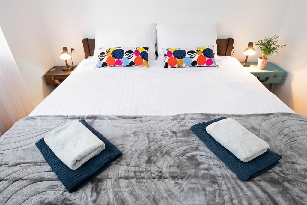 3 chambres, fer et planche à repasser, Wi-Fi, literie fournie