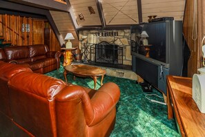 Rumah, Beberapa Tempat Tidur, balkon, pemandangan gunung (1683) | Interior