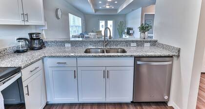 Van Gog House 2bed 2bath Centrally Located