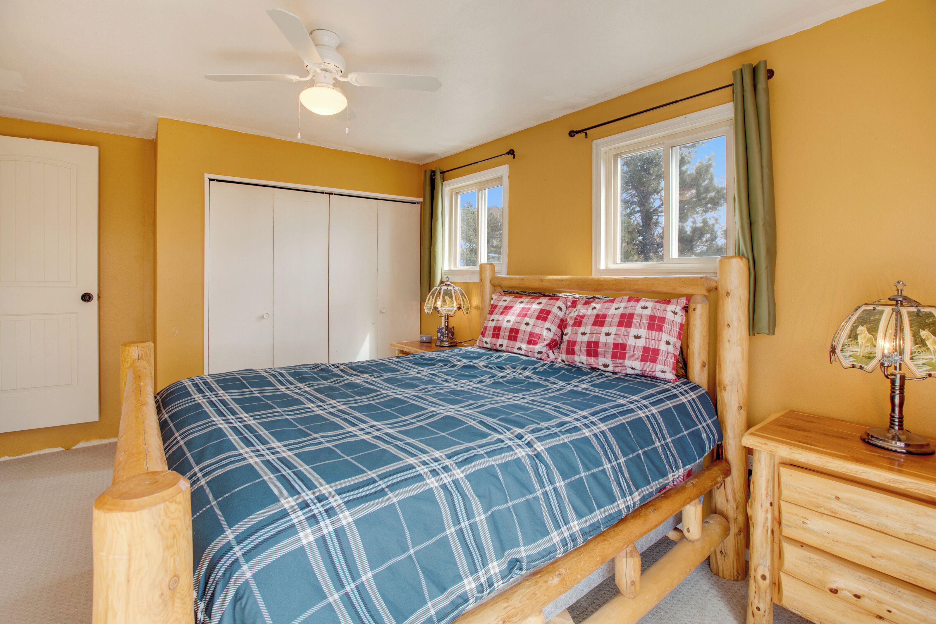 2 bedrooms, desk, free WiFi, bed sheets