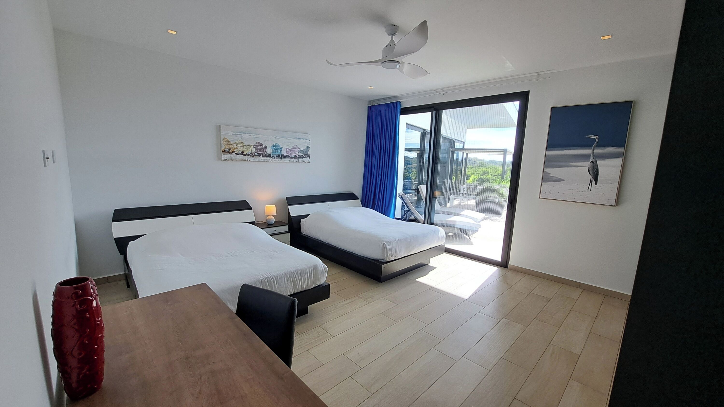 2 bedrooms, in-room safe, desk, iron/ironing board