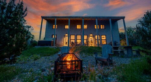 La Maison de l'Échouerie on Chaleur Bay Seaside 🏖️