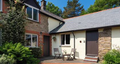 Dairy Barn Cottage set in Courtyard @ The Home Away South