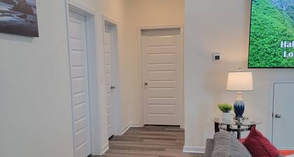 Yah House New Modern Basement in Heart of Metro Atlanta