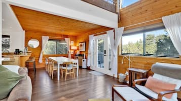 Cabin, Multiple Beds, Hot Tub, Mountain View (2048) | Living area | Fireplace