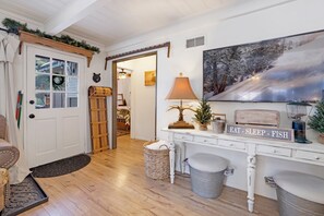 Cabane, 2 grands lits, patio, vue montagne (2283) | Intérieur