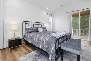 Cabin, Multiple Beds, Patio, Mountain View (2292) | 3 bedrooms, individually decorated, individually furnished, bed sheets - Fairway Wings Chalet #2292 (Big Bear City)