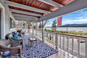 Cabane, plusieurs lits, patio, vue montagne (2173) | Vue de la chambre