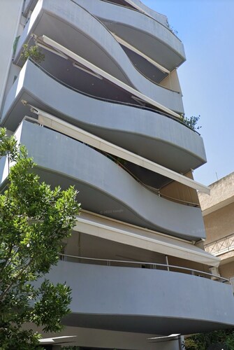 Luxury Apartment Minutes From The Athens Riviera!