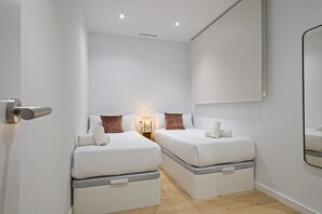 2 soverom, strykejern/-brett, wi-fi (inkludert) og sengetøy