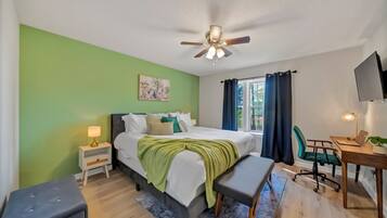 3 sovrum, strykjÀrn/strykbrÀda, internet och sÀngklÀder