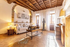 Living area - NAVONA HISTORIC LOVELY FLAT (Roma)