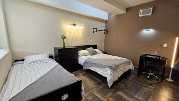 Caja de seguridad en la habitación y decoración personalizada