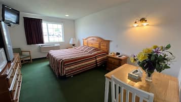Comfort-Zimmer | Eigene Küche | Kühlschrank, Mikrowelle, Küchenrolle, Esstisch