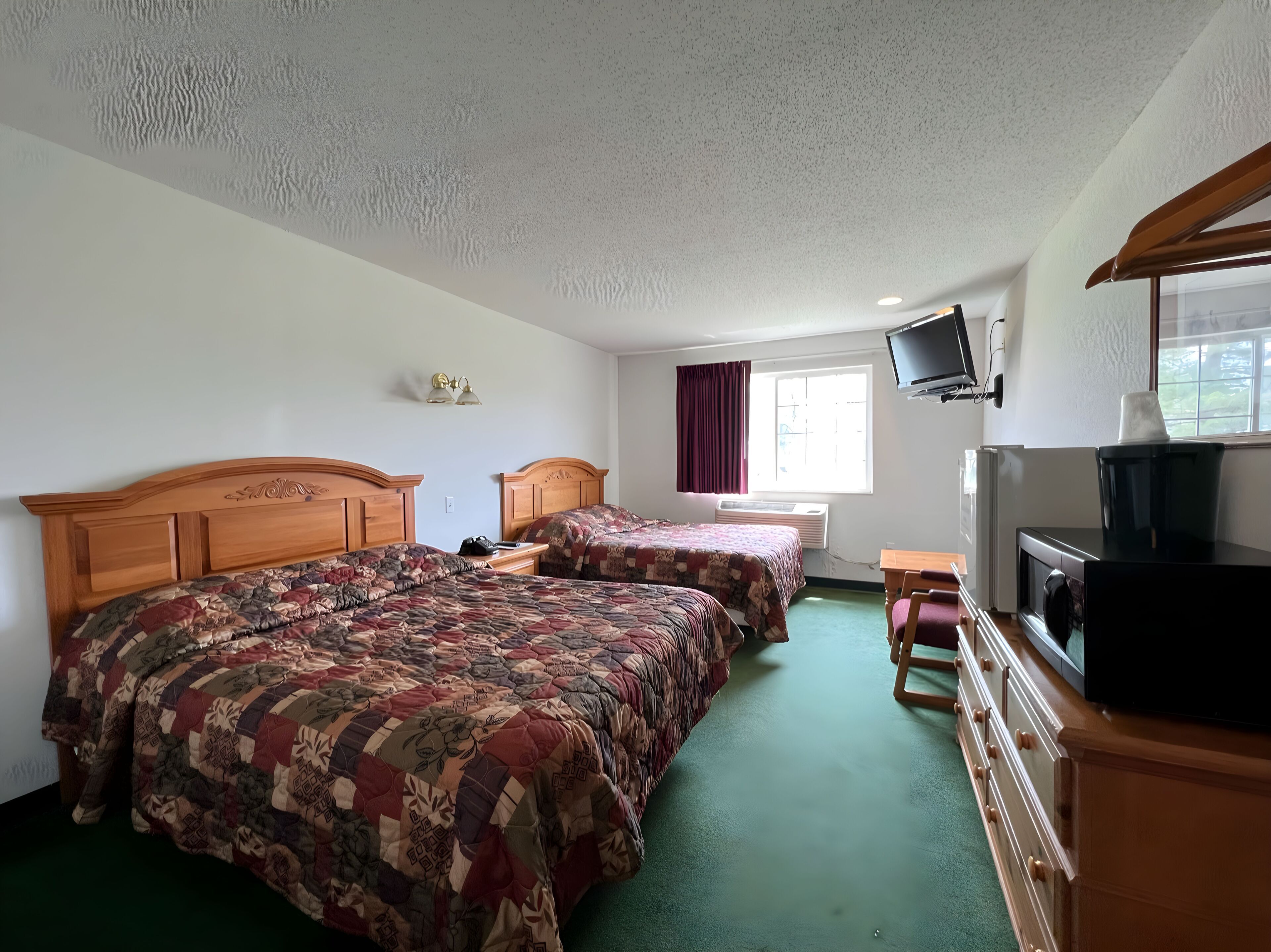 Classic Room | Desk, laptop workspace, blackout drapes, iron/ironing board