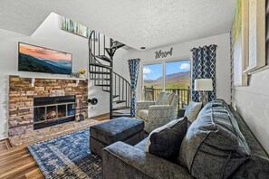 Televisión, chimenea