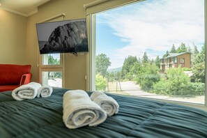 2 habitaciones, acceso a internet y ropa de cama