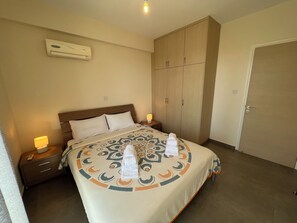 2 slaapkamers, een strijkplank/strijkijzer, wifi, beddengoed