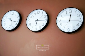 ฝ่ายต้อนรับ
