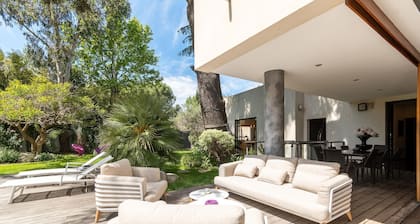 Awesome home in Marseille with WiFi