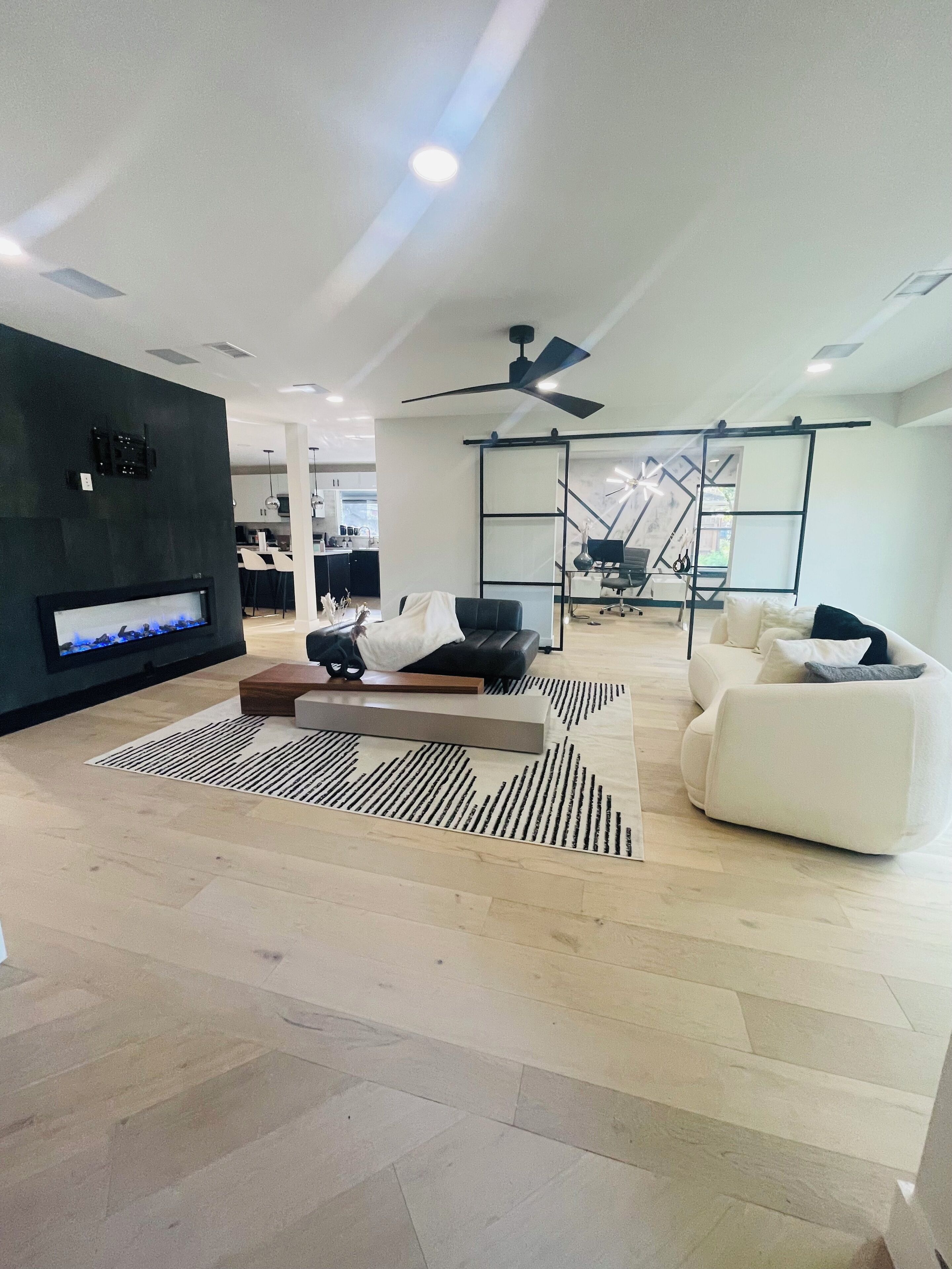 Spacious Home in Rice/Medical Center/West University/NRG Stadium
