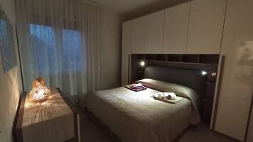 1 camera, ferro/asse da stiro, Wi-Fi gratuito, lenzuola