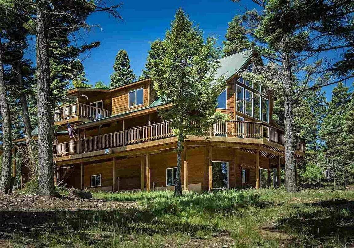 Close to Lifts | Great Views | Game Room | Lazy 2Lodge