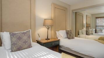 2 bedrooms, desk, free WiFi, bed sheets