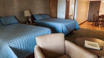 1 dormitorio, tabla de planchar con plancha, wifi y ropa de cama