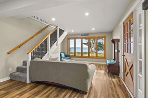 TV - Cottage on South Torch Lake | SandBar | Waterfront (Rapid City)