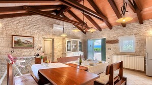 Dining - Villa Škavre (Istria - Krsan) (Krsan)