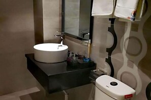 Room - 6988 express hotel (Wuhan)